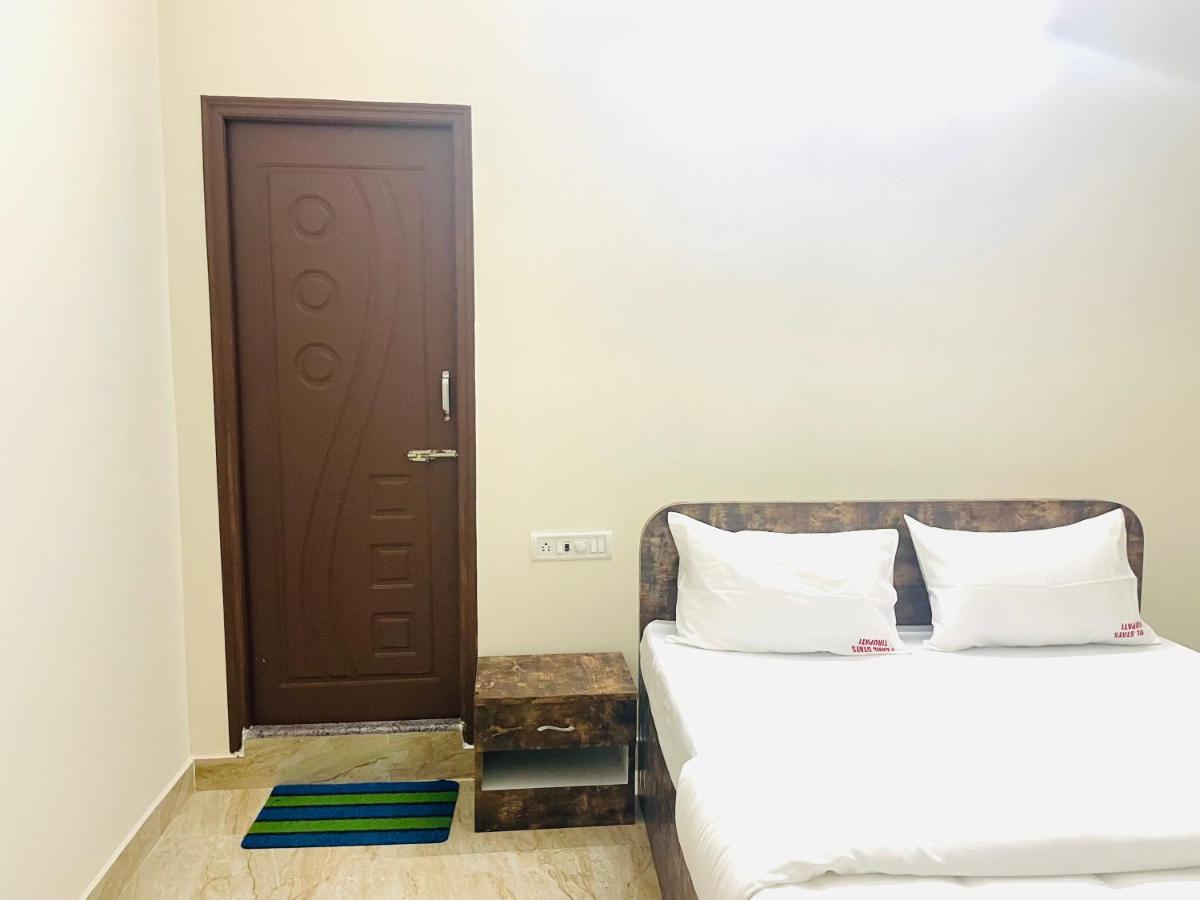 Lsr Service Apartments Tirupati Exterior foto