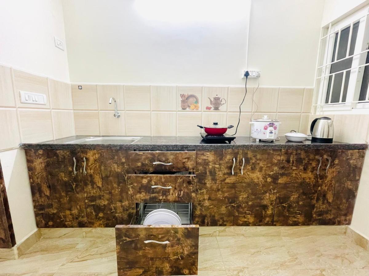 Lsr Service Apartments Tirupati Exterior foto